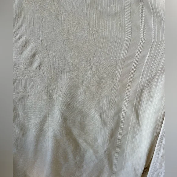 Tommy Bahama men’s cream color textured 100% silk button down shirt size Large - Picture 4 of 5